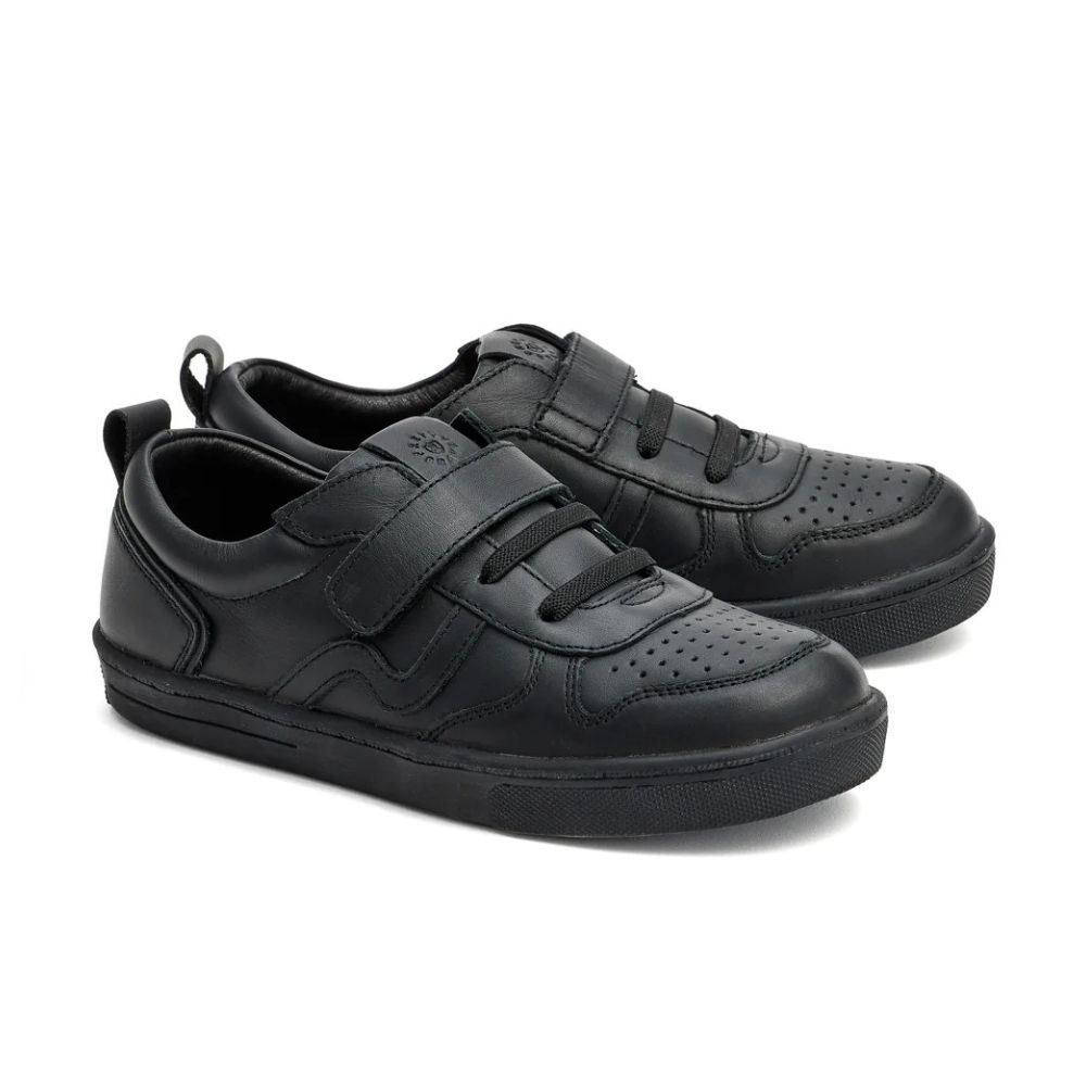 Xo sneakers deals