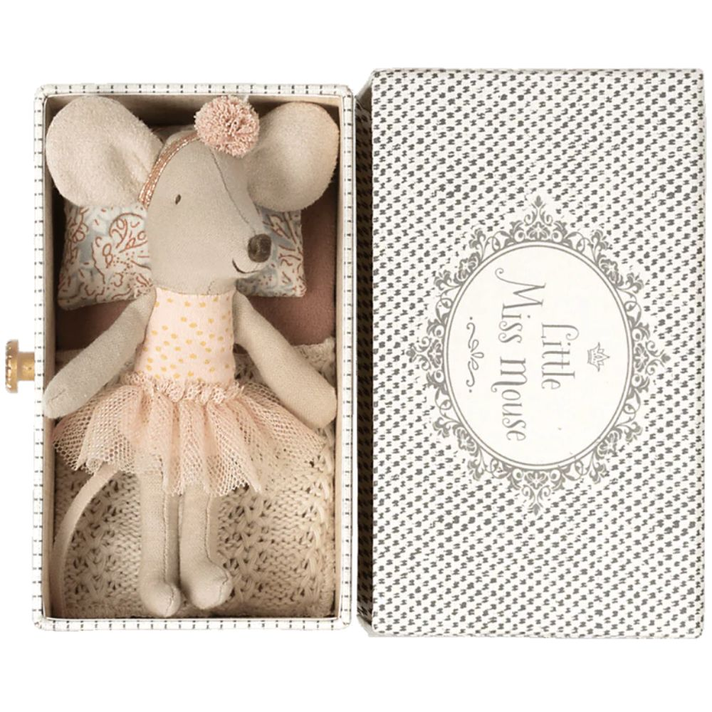 Maileg Little Sister Dance Mouse in Daybed